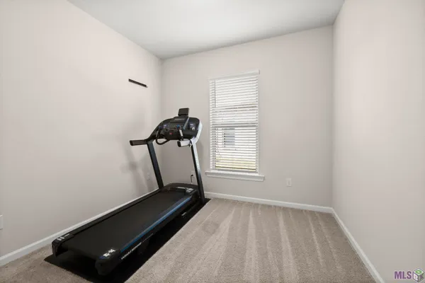 $279,900 | 23199 Harlington Drive, Denham Springs, LA 70726