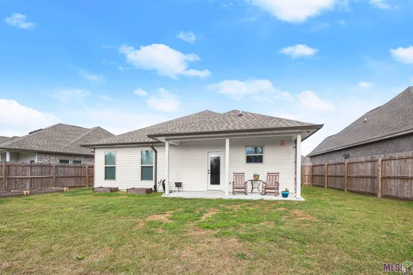 $279,900 | 23199 Harlington Drive, Denham Springs, LA 70726