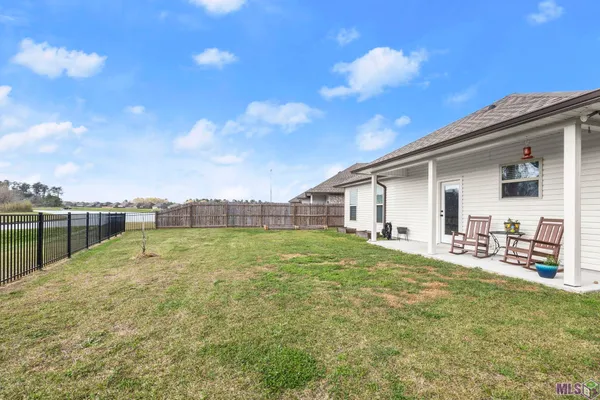 $279,900 | 23199 Harlington Drive, Denham Springs, LA 70726