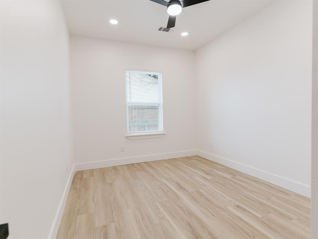 1007 Strickland Street Dallas, TX 75216 - Photo 20 of 21