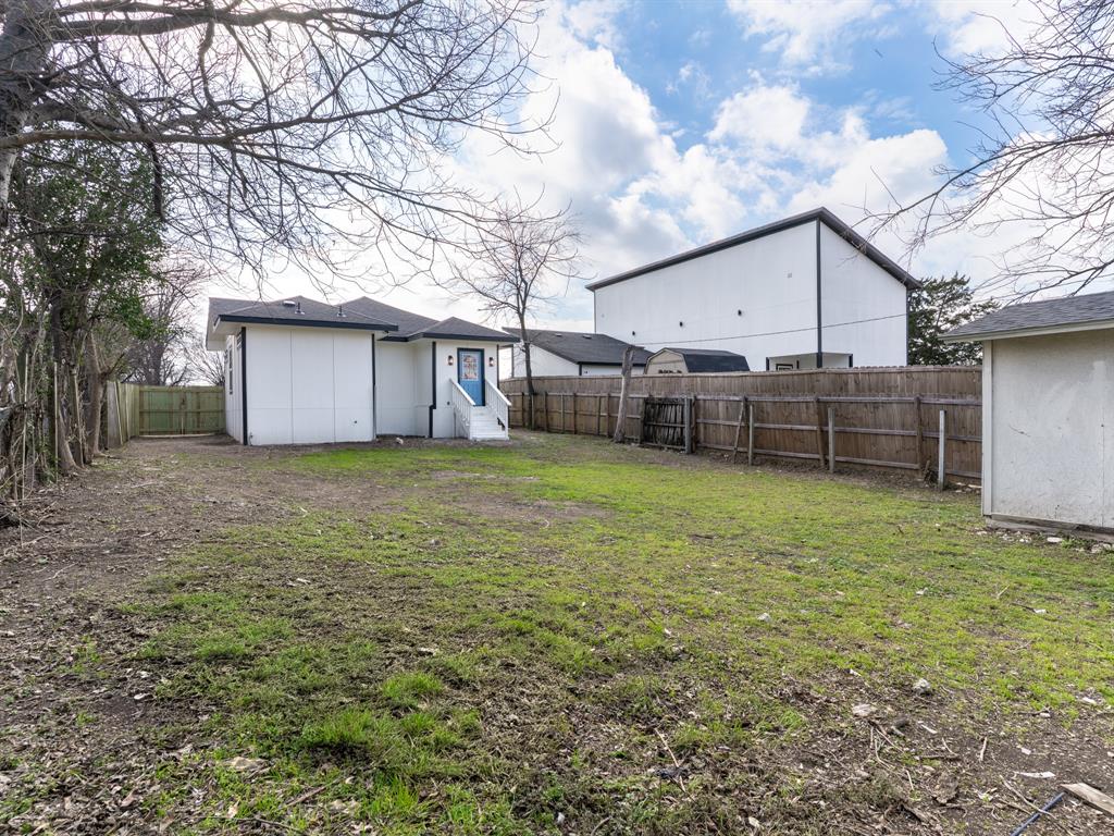 1007 Strickland Street Dallas, TX 75216 - Photo 10 of 21