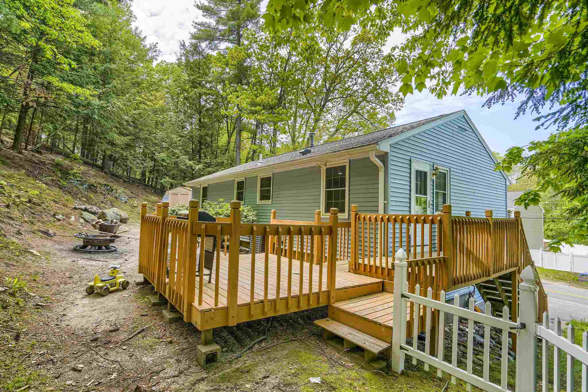 406 Main Dunstable Road Nashua, NH 03062 - Photo 23 of 25
