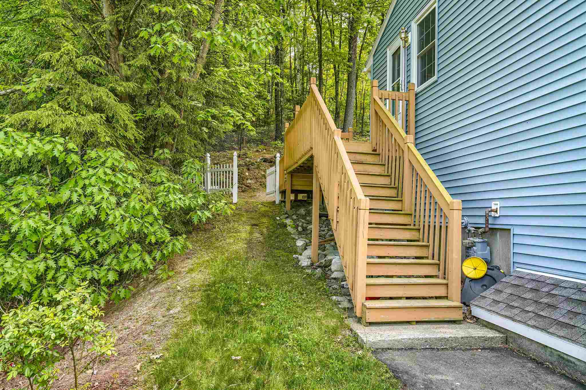 406 Main Dunstable Road Nashua, NH 03062 - Photo 24 of 25