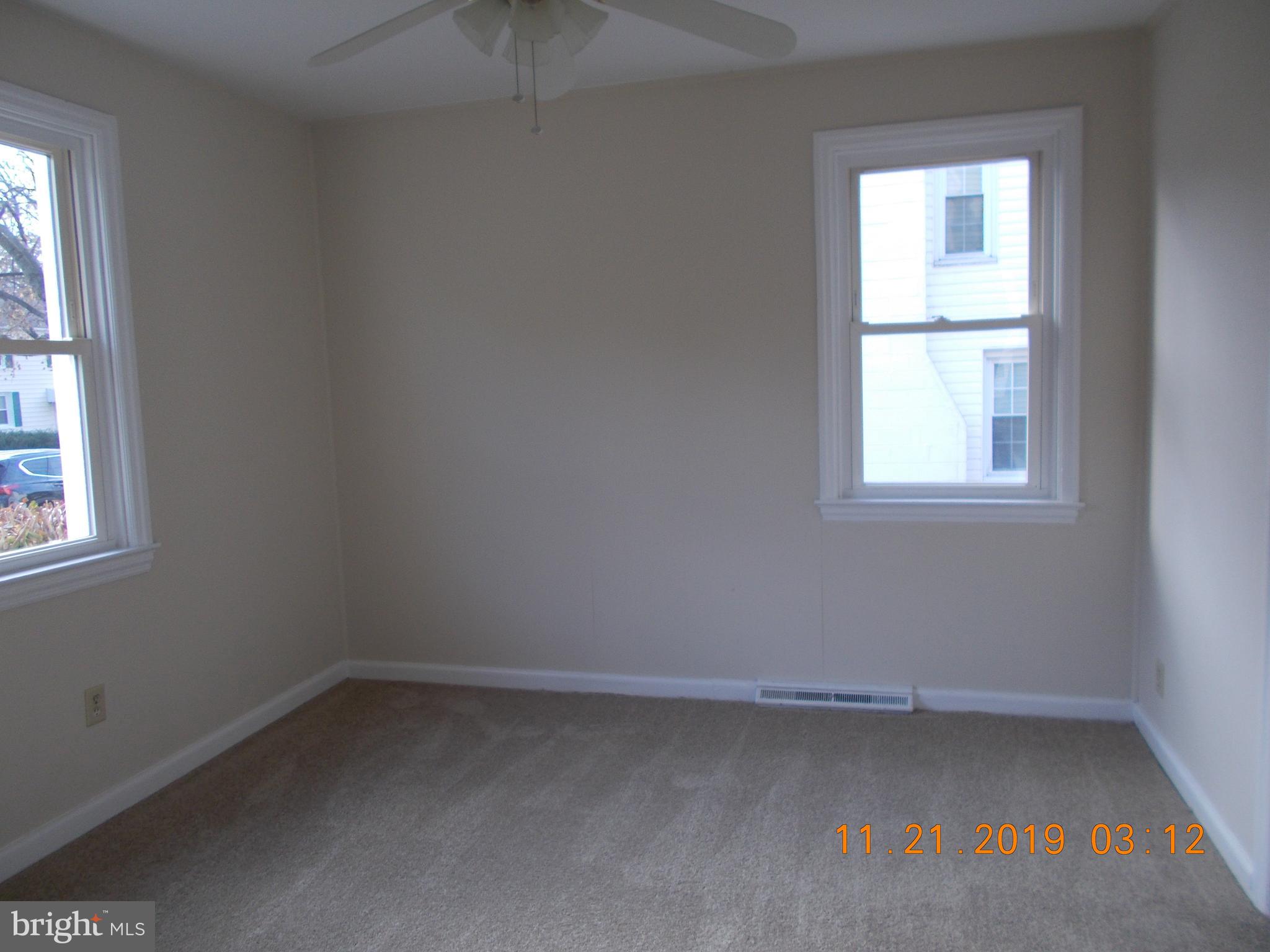 1136 Fairview Road Hagerstown, MD 21742 - Photo 8 of 16 DINING AREA