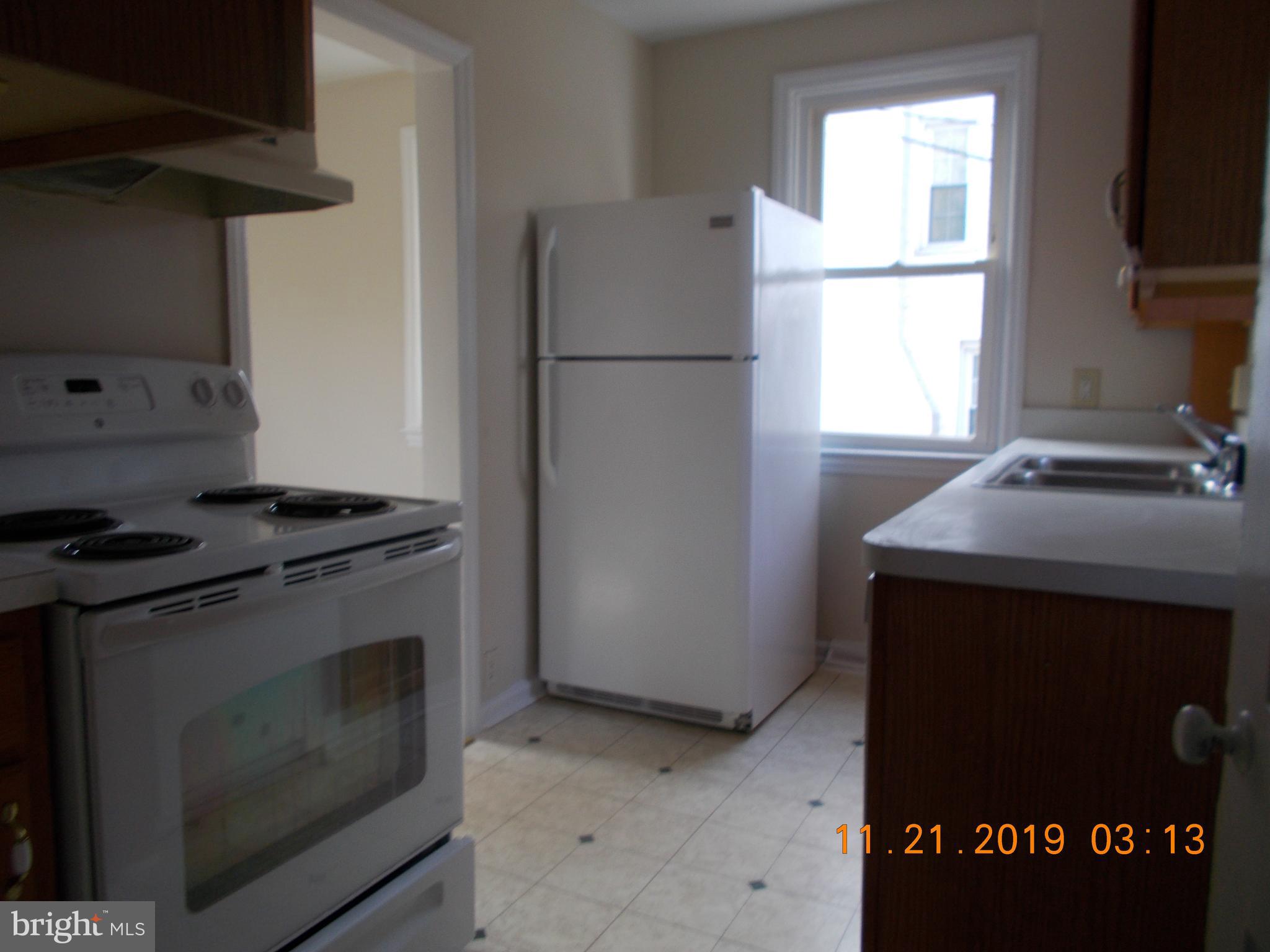 1136 Fairview Road Hagerstown, MD 21742 - Photo 10 of 16 KITCHEN