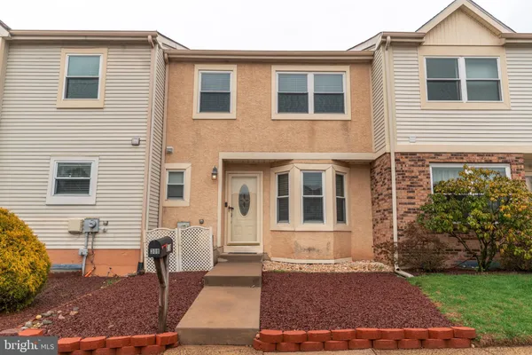 $3,200 | 308 Wayne Court, Holland, PA 18966