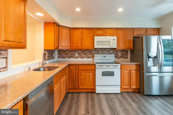 $3,200 | 308 Wayne Court, Holland, PA 18966