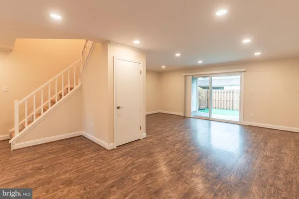 $3,200 | 308 Wayne Court, Holland, PA 18966