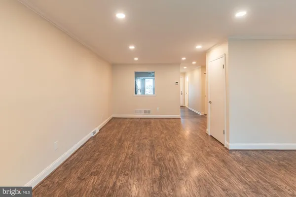 $3,200 | 308 Wayne Court, Holland, PA 18966