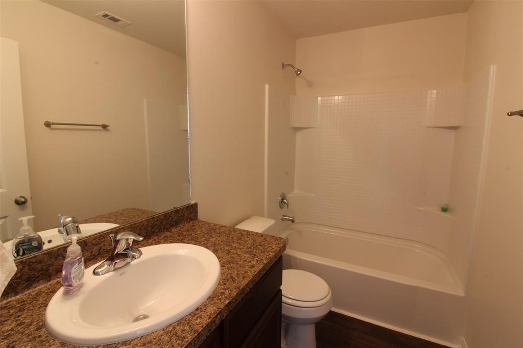 8202 Sandy Sea Road Cove, TX 77523 - Photo 14 of 17