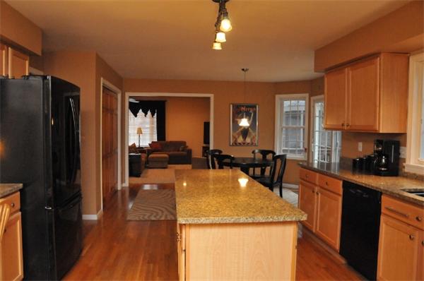 27 Bartlett Road Methuen, MA 01844 - Photo 8 of 30 Gallery Image 8