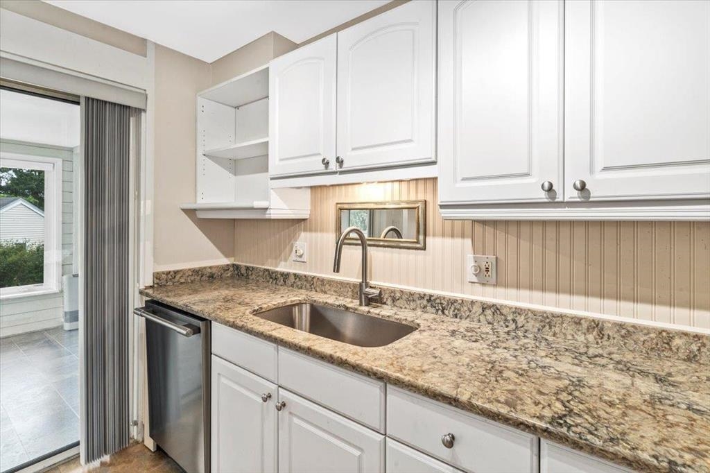 1-3 Perry Avenue Nashua, NH 03060 - Photo 6 of 56