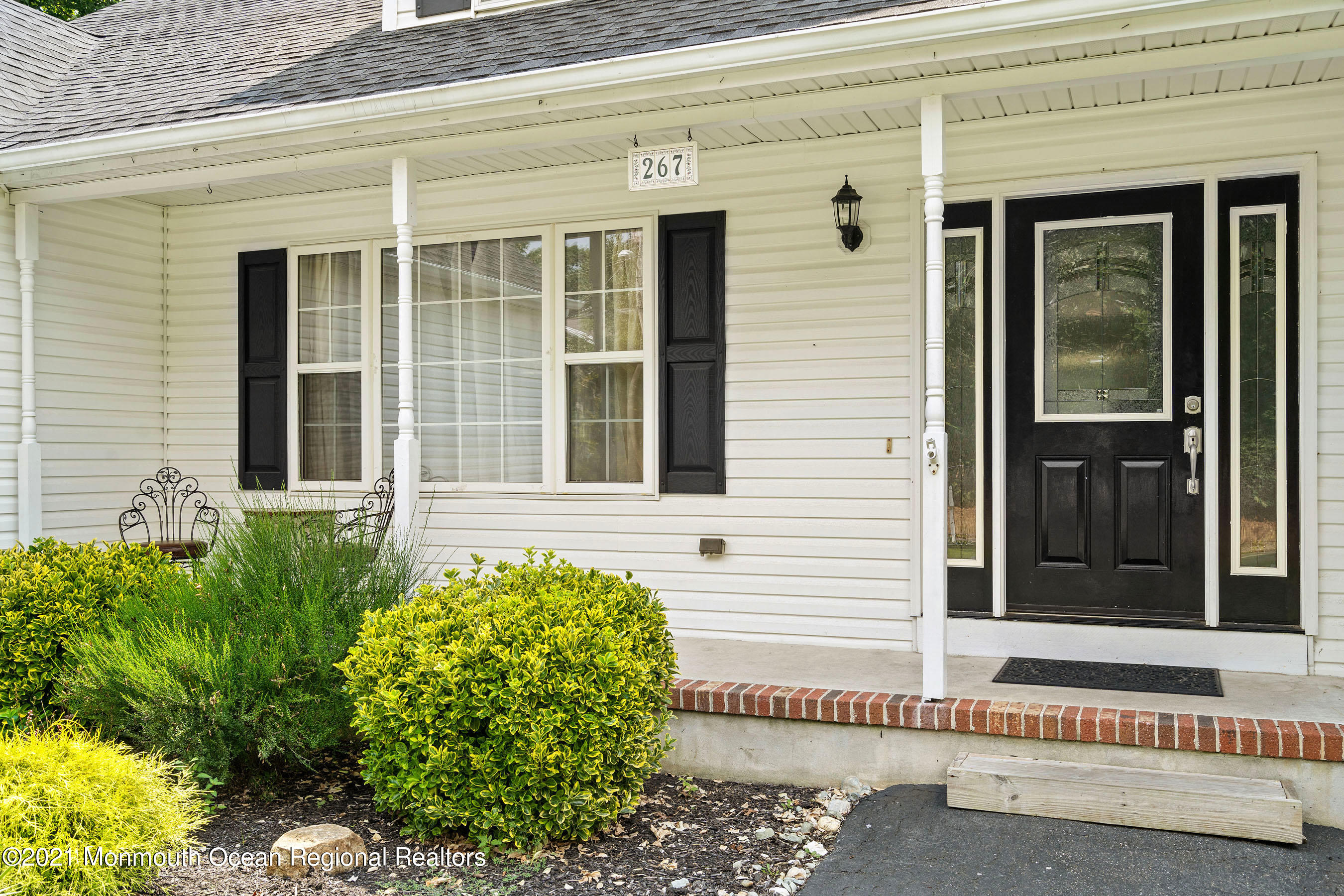 267 Clipper Road Manahawkin, NJ 08050 - Photo 3 of 39 FrontDoor