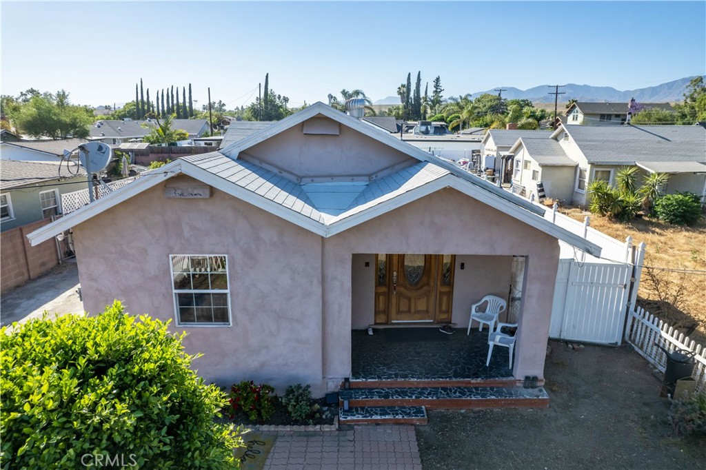11203 Sheldon Street Sun Valley, CA 91352 - Photo 2 of 57 Front of Home