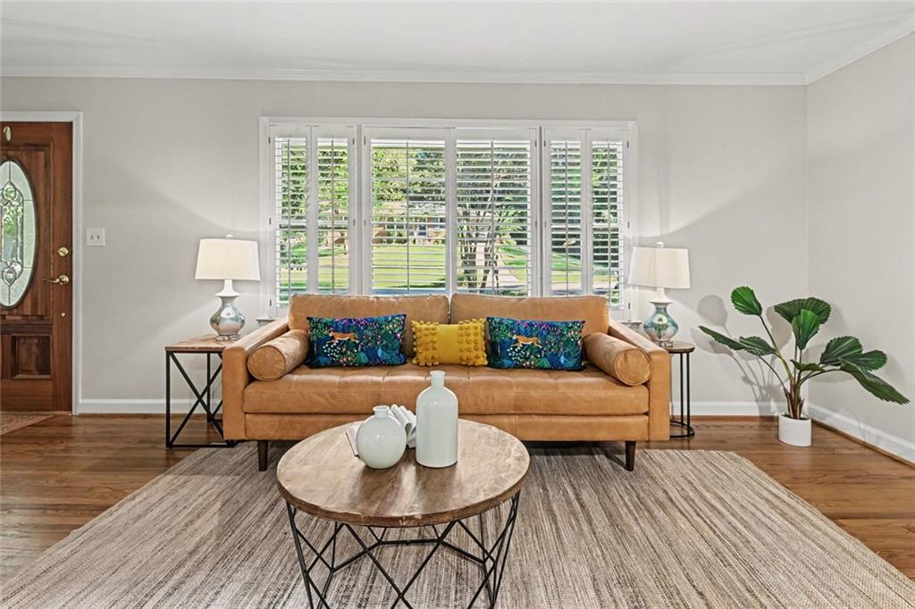 905 Homewood Court Decatur, GA 30033 - Photo 7 of 39 Gallery Image 7