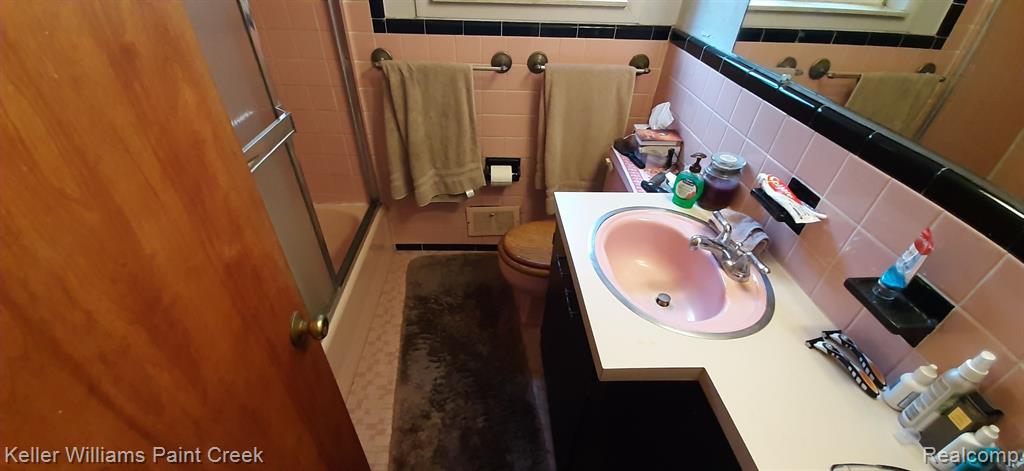 301 Thalia Avenue Rochester Hills, MI 48307 - Photo 13 of 16