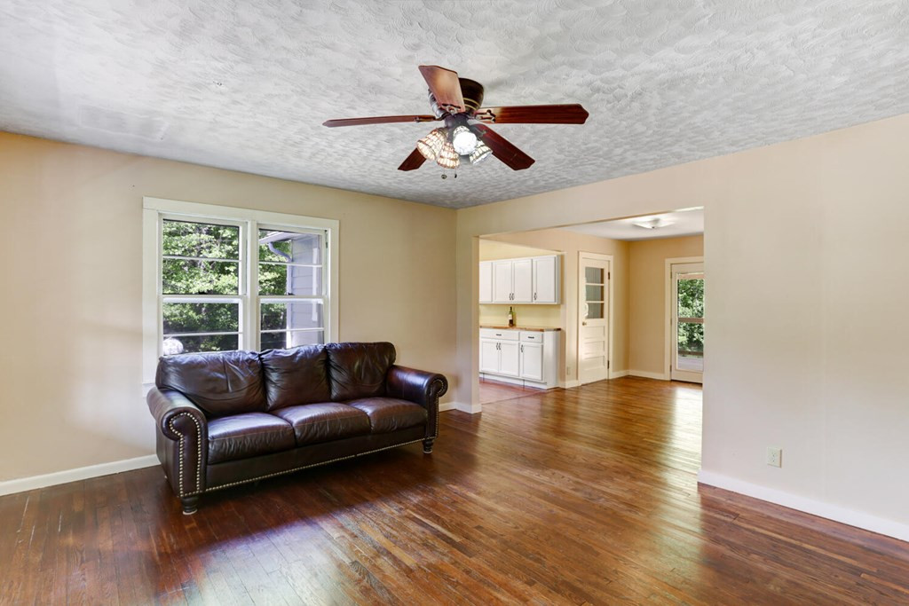 234 Cold Branch Road Hayesville, NC 28904 - Photo 11 of 46 Gallery Image 11