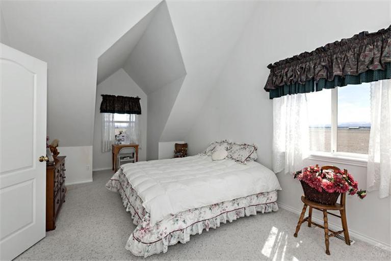 26345 Horsell Road Bend, OR 97701 - Photo 10 of 18 Additional Photo