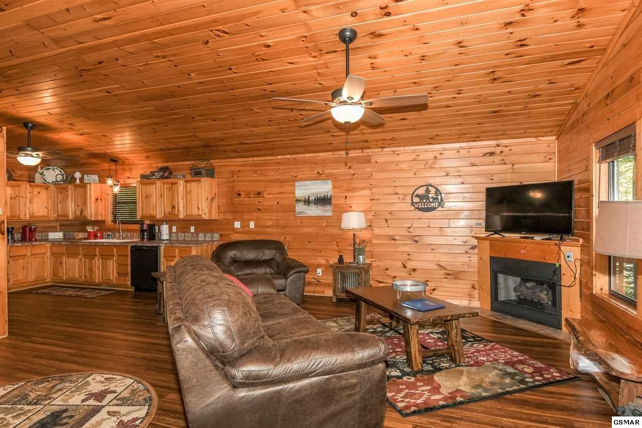 3535 Birds Creek Road Sevierville, TN 37876 - Photo 17 of 25 Gallery Image 17
