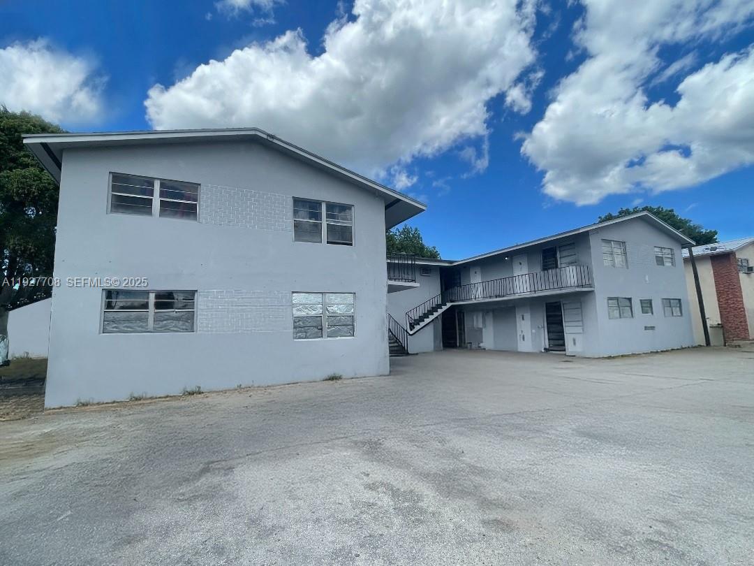 332 Southwest 3rd Street, Unit 1 Belle Glade, FL 33430 - Photo 1 of 10
