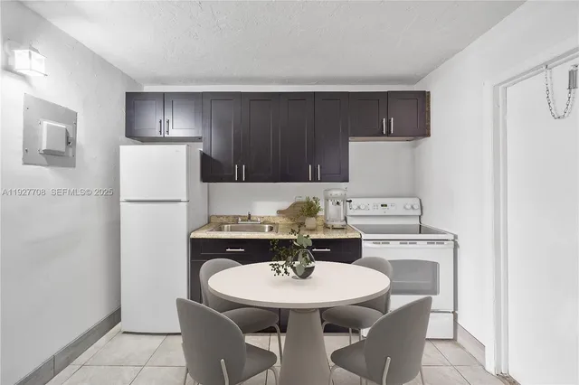 $900 | 332 Southwest 3rd Street, Unit 1, Belle Glade, FL 33430