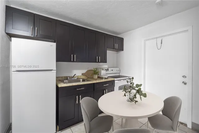 $900 | 332 Southwest 3rd Street, Unit 1, Belle Glade, FL 33430