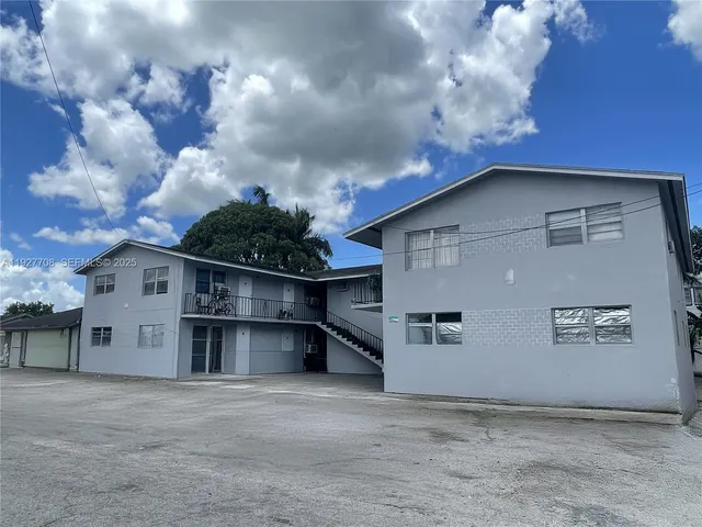 $900 | 332 Southwest 3rd Street, Unit 1, Belle Glade, FL 33430