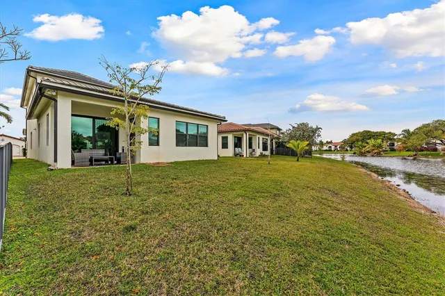 $945,000 | 11855 Southwest 13th Ct., Pembroke Pines, FL 33025
