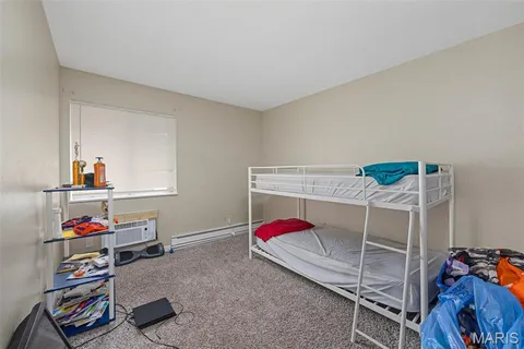 $79,900 | 7520 Hazelcrest Drive, Hazelwood, MO 63042