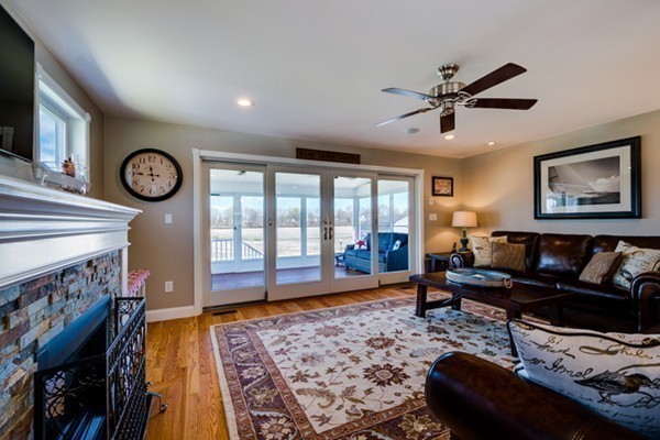 124 Rhoda Street Quincy, MA 02169 - Photo 13 of 30 Gallery Image 13