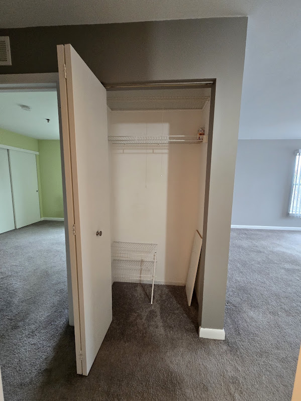 3255 Kirchoff Road, Unit 301 Rolling Meadows, IL 60008 - Photo 19 of 24 a view of entryway