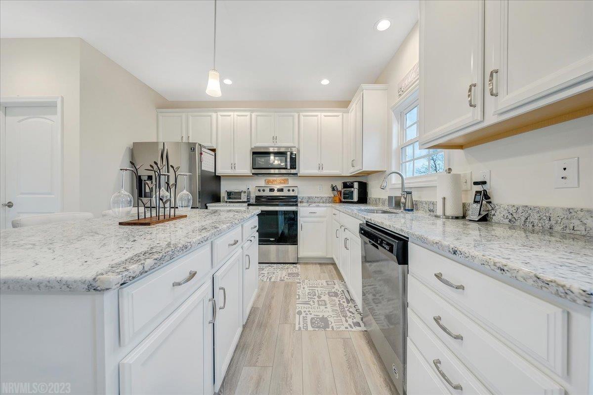 1223 Walnut Ridge Road Christiansburg, VA 24073 - Photo 11 of 43 Gallery Image 11