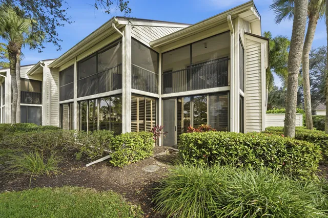 $8,500 | 6404 Southeast Brandywine Court, Unit 104, Stuart, FL 34997
