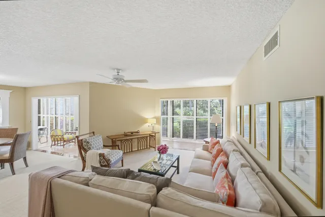 $8,500 | 6404 Southeast Brandywine Court, Unit 104, Stuart, FL 34997