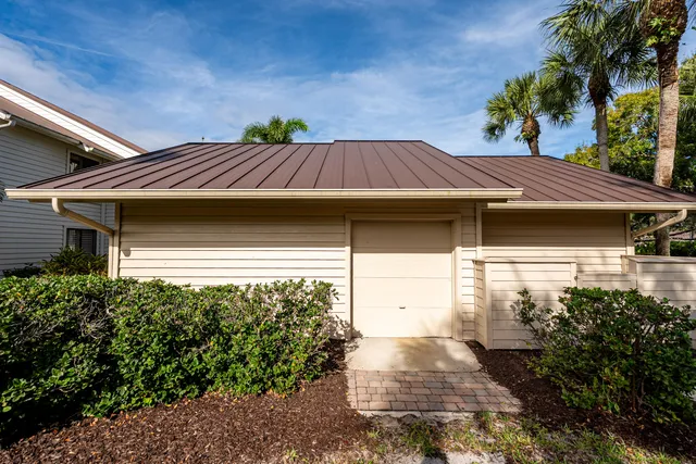 $8,500 | 6404 Southeast Brandywine Court, Unit 104, Stuart, FL 34997