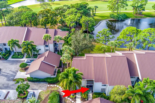 $8,500 | 6404 Southeast Brandywine Court, Unit 104, Stuart, FL 34997