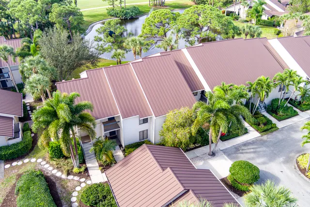 $8,500 | 6404 Southeast Brandywine Court, Unit 104, Stuart, FL 34997