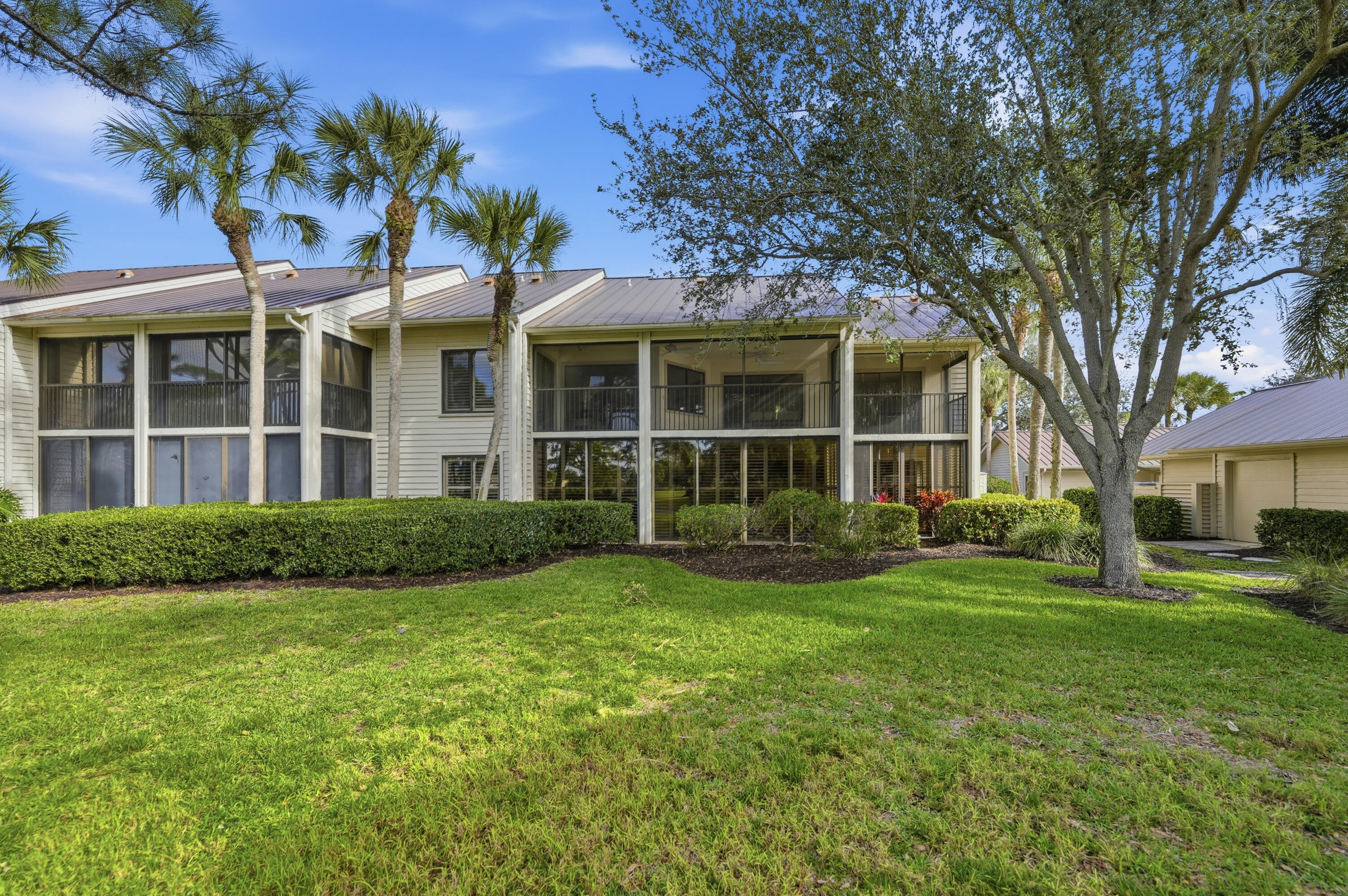 6404 Southeast Brandywine Court, Unit 104 Stuart, FL 34997 - Photo 45 of 57 Direct Rear