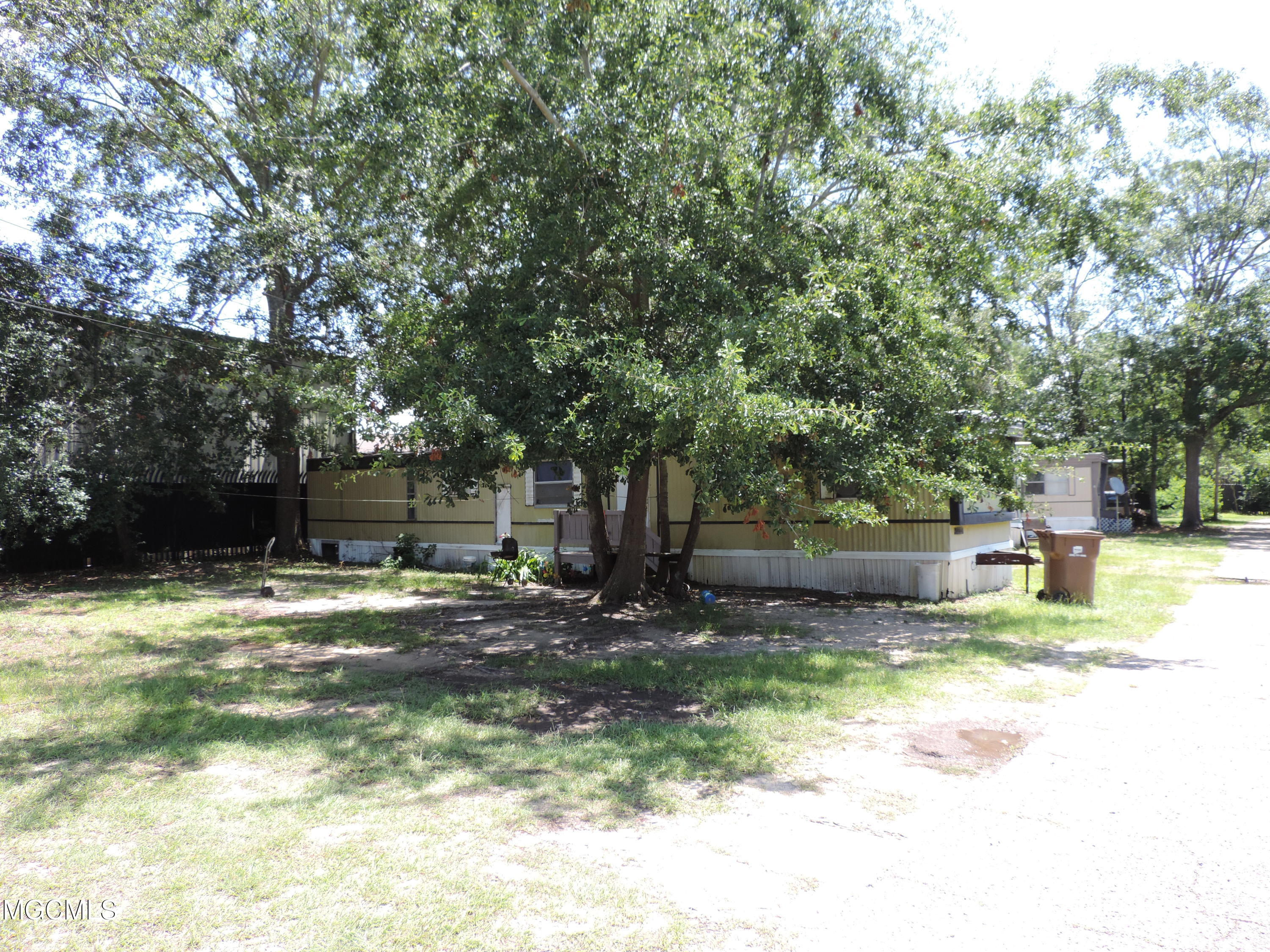 354 Jim Money Road, Unit 1 Biloxi, MS 39531 - Photo 6 of 12 DSCN7152