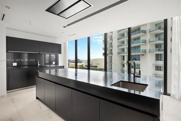 $52,000 | 1000 Biscayne Boulevard, Unit 1201, Miami, FL 33132