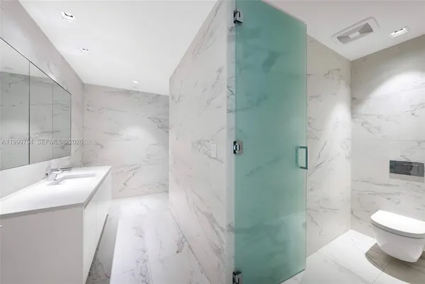 $52,000 | 1000 Biscayne Boulevard, Unit 1201, Miami, FL 33132