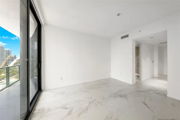 $52,000 | 1000 Biscayne Boulevard, Unit 1201, Miami, FL 33132