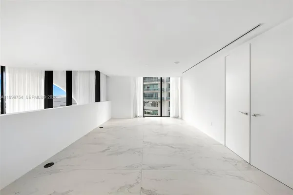 $52,000 | 1000 Biscayne Boulevard, Unit 1201, Miami, FL 33132