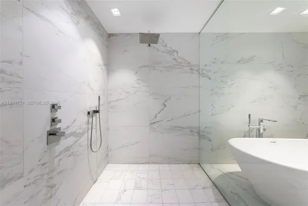 $52,000 | 1000 Biscayne Boulevard, Unit 1201, Miami, FL 33132