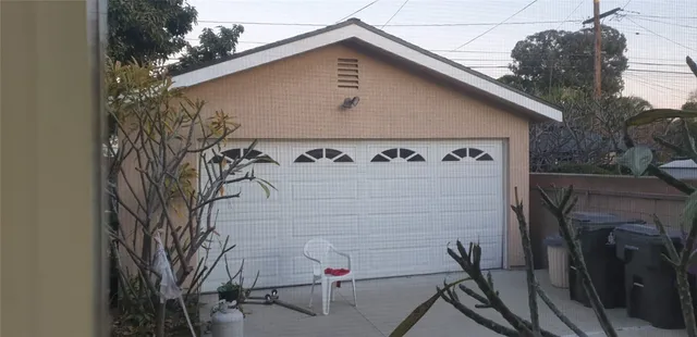 $1,300,000 | 3148 Magnolia Avenue, Long Beach, CA 90806