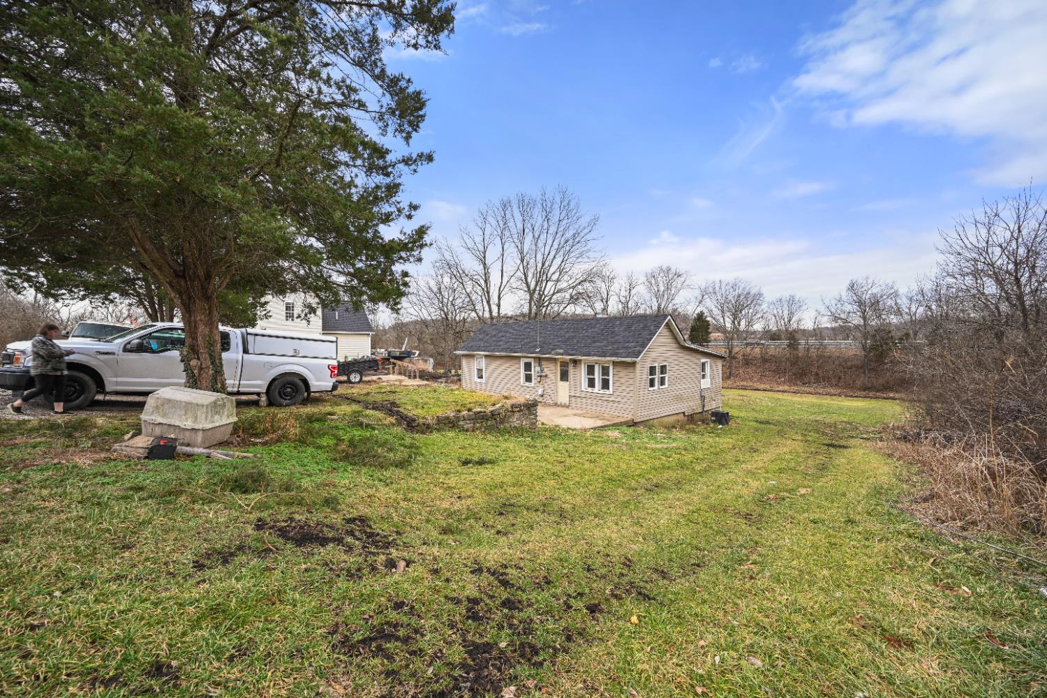 148 4th Street Aurora, IN 47001 - Photo 14 of 17