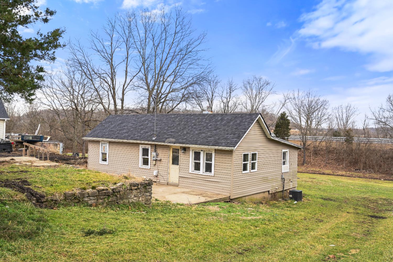 148 4th Street Aurora, IN 47001 - Photo 2 of 17