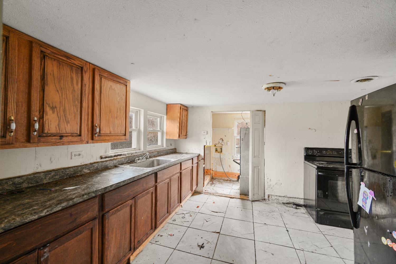 148 4th Street Aurora, IN 47001 - Photo 5 of 17