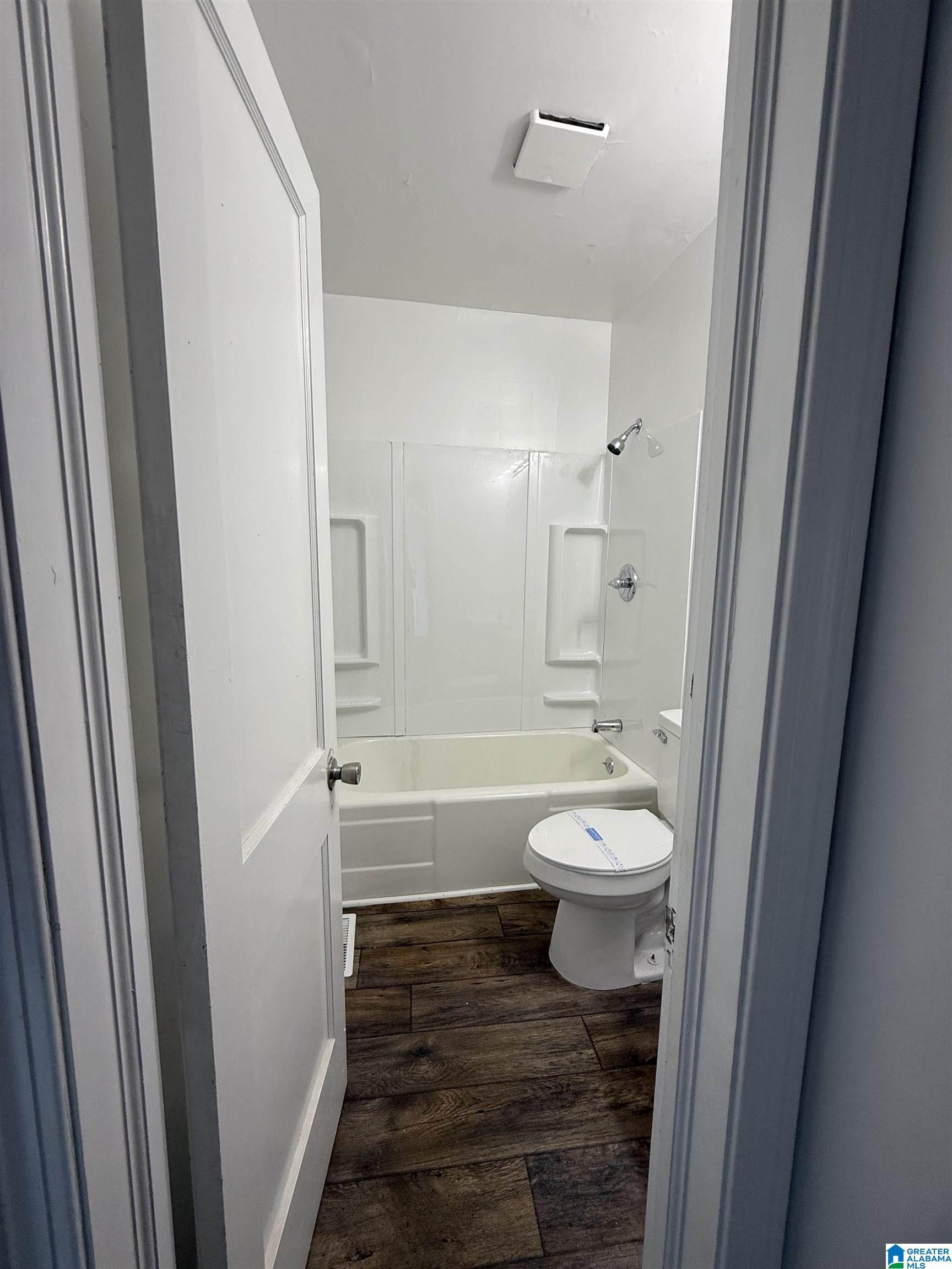 812 25th Street Southwest Birmingham, AL 35211 - Photo 6 of 12