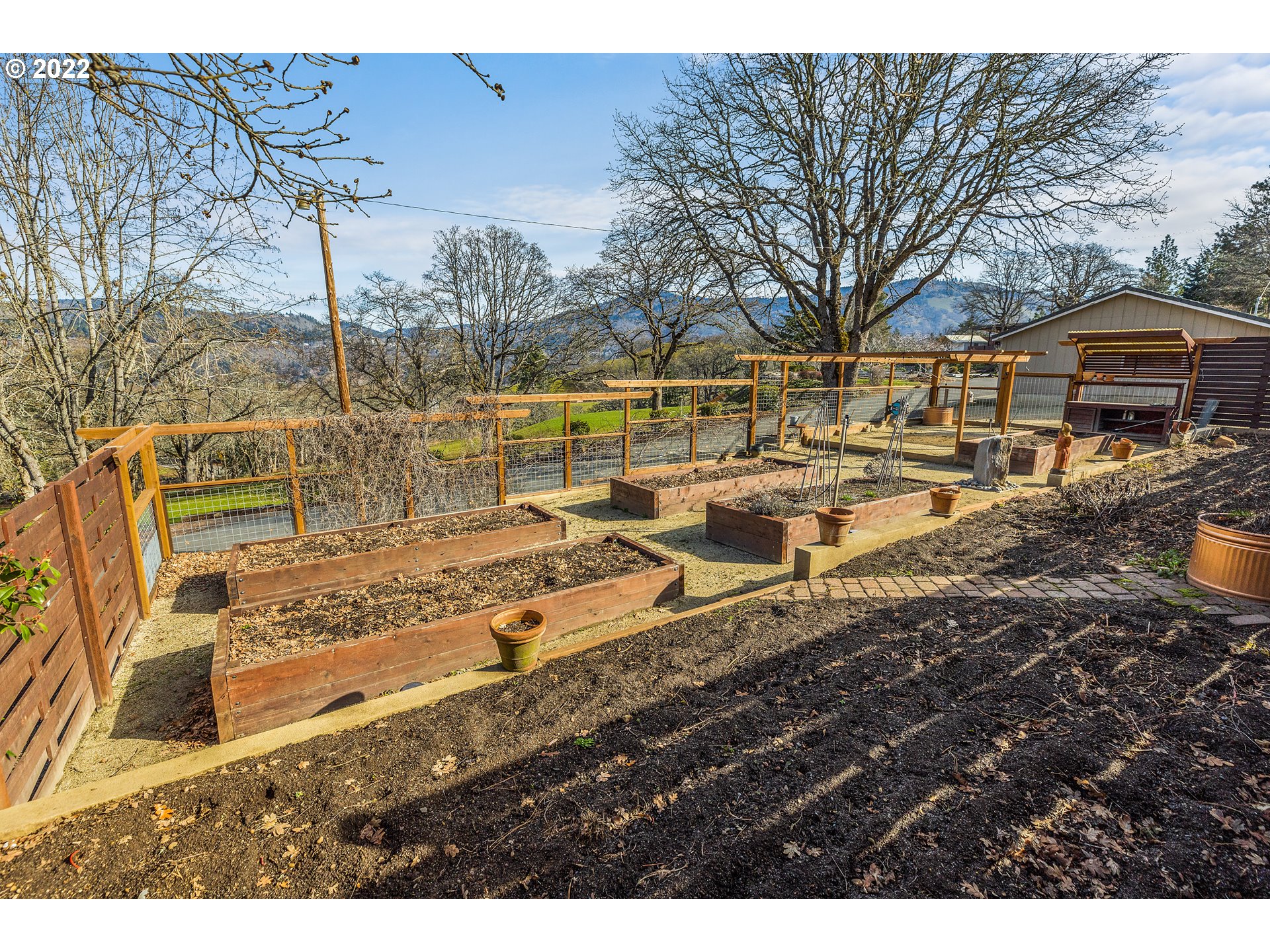 515 Highline Road Hood River, OR 97031 - Photo 18 of 32